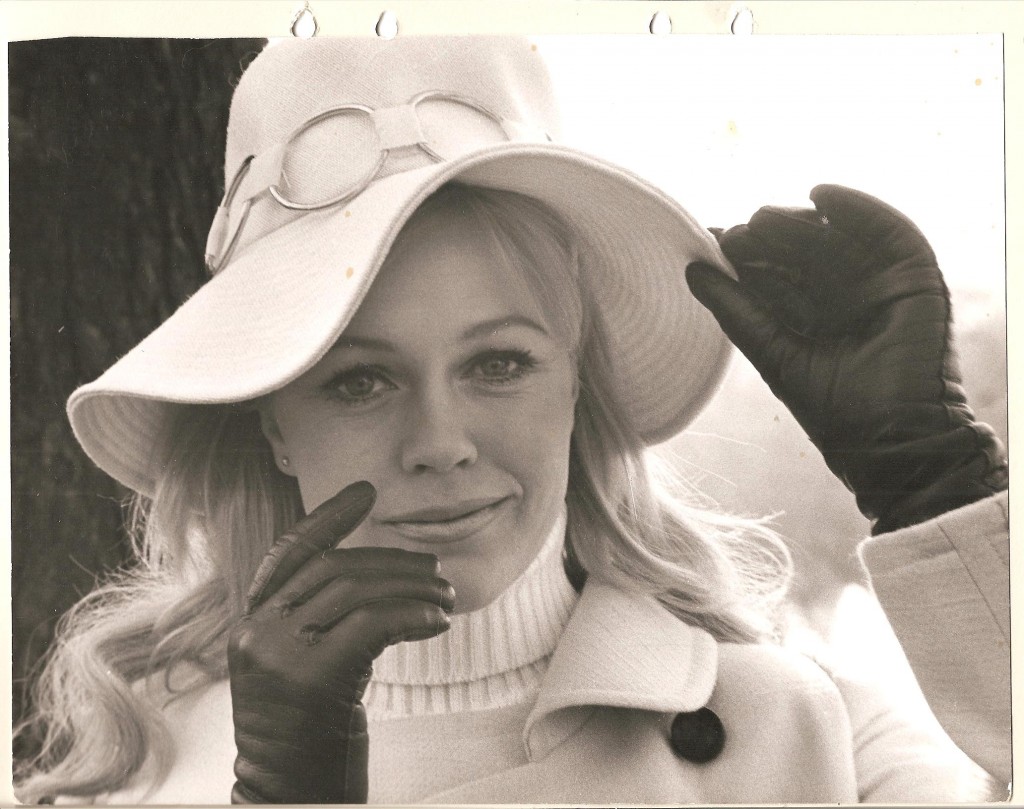 1969 0305 Orlando Kensington Garden London (2)