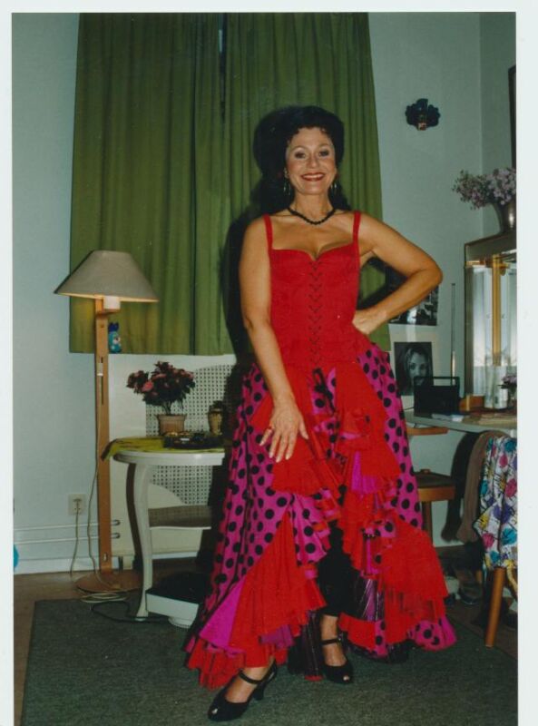 Denna bild har ett alt-attribut som är tomt. Dess filnamn är 1992-1017-Figaros-bröllop-Dramaten-022.jpg