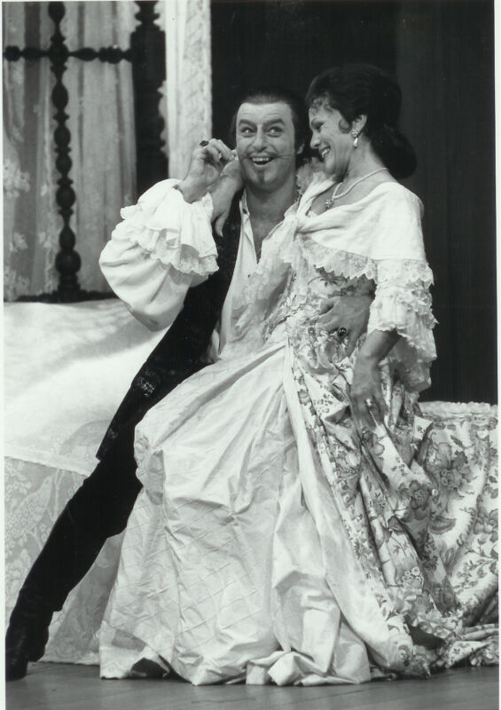 Denna bild har ett alt-attribut som är tomt. Dess filnamn är 1992-Figaros-bröllop-Dramaten.jpg